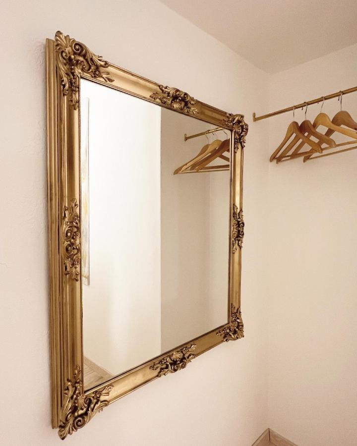 L'Arco Sul Lago • Gold Apartment Castro  ภายนอก รูปภาพ