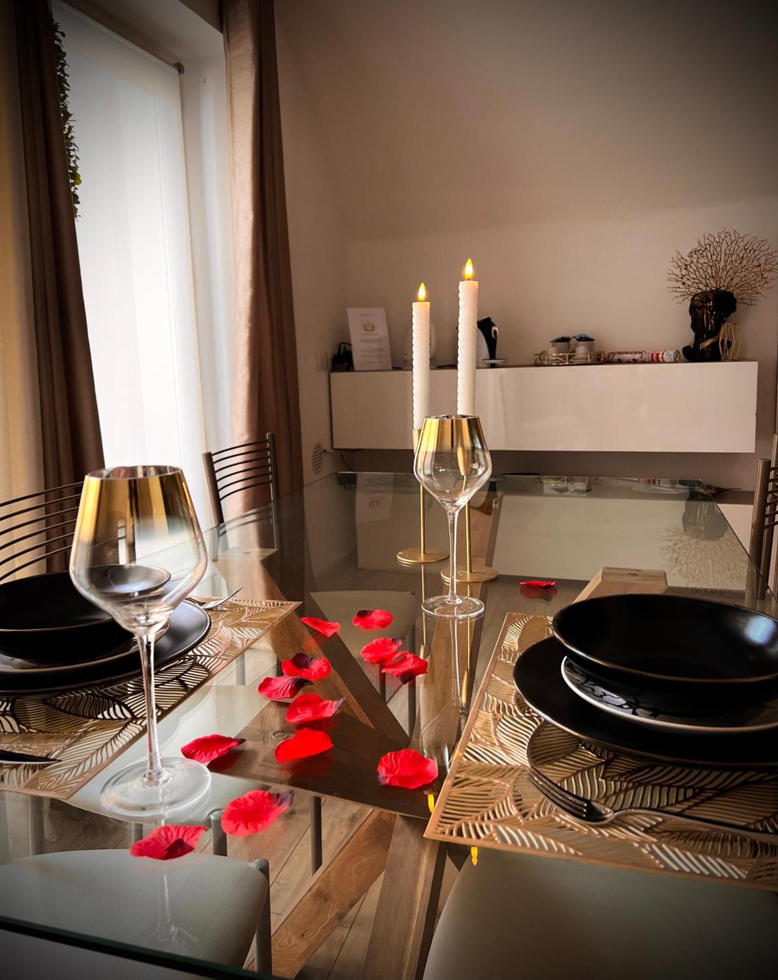 L'Arco Sul Lago • Gold Apartment Castro  ภายนอก รูปภาพ