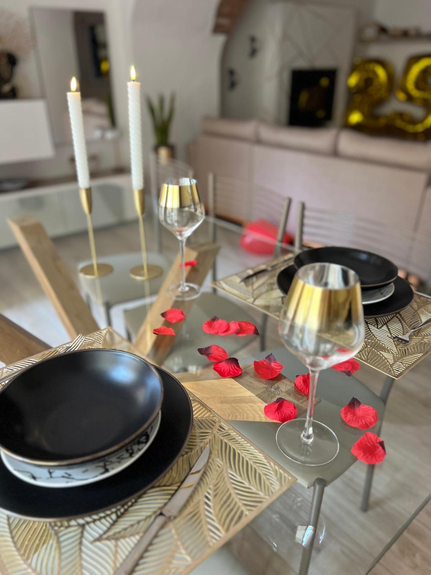 L'Arco Sul Lago • Gold Apartment Castro  ภายนอก รูปภาพ